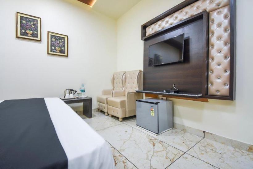 Hotel Ravi Residency 잘란다르 외부 사진