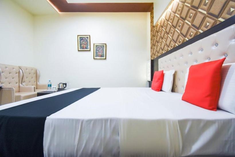 Hotel Ravi Residency 잘란다르 외부 사진
